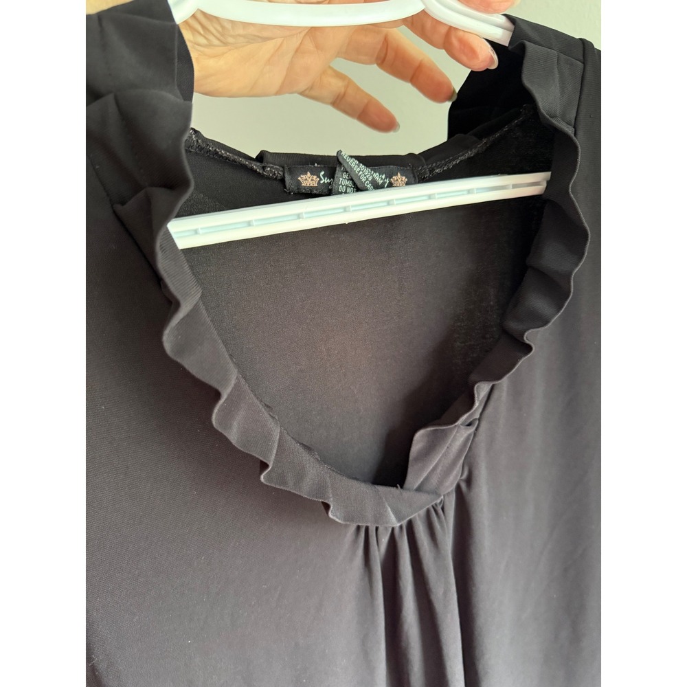 Suzie in the City Ruffle V-Neck Top Women's 2X Black Pleated Short Sleeve - Picture 4 of 4